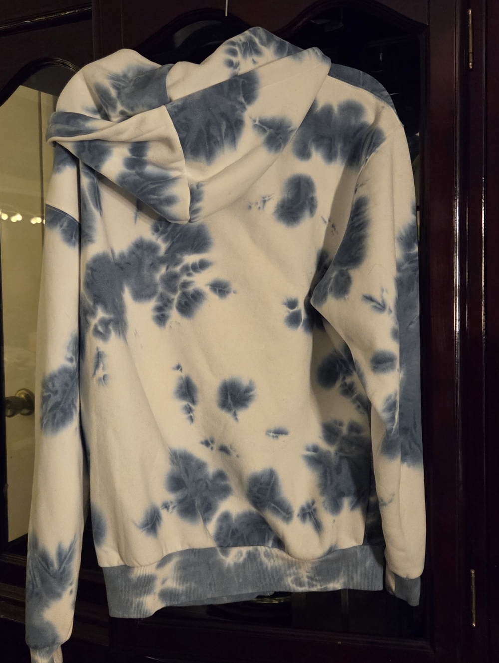 Comfrt Blue And White Tie Dye Hoodie M